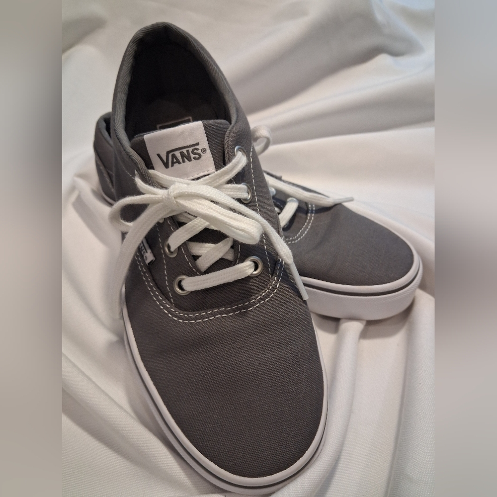 Vans Sneakers Woman's Size 7.5